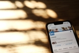 Advertising on LinkedIn: advantages, disadvantages and how much it costs.